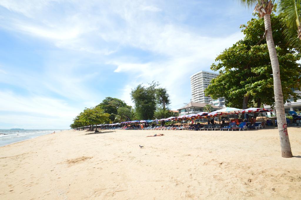 D.D. Inn Beach Guesthouse Pattaya Extérieur photo